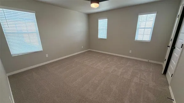 $3,200 | 604 Vine Street, Unit 144, Argyle, TX 76226