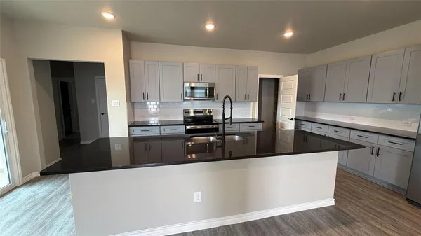 $3,200 | 604 Vine Street, Unit 144, Argyle, TX 76226