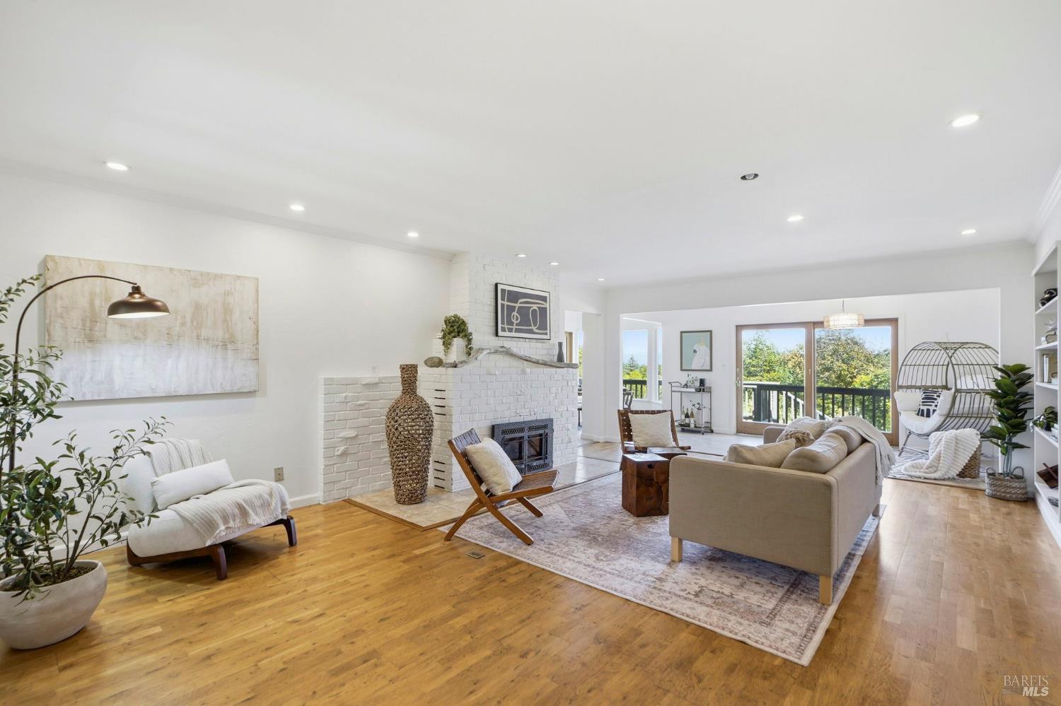 5851 Vine Hill Road Sebastopol, CA 95472 - Photo 9 of 71