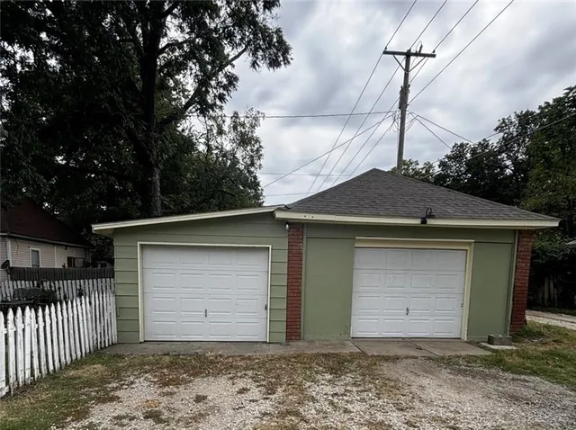 $209,900 | 1130 South Santa Fe Avenue, Chanute, KS 66720