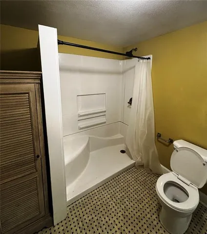 $209,900 | 1130 South Santa Fe Avenue, Chanute, KS 66720