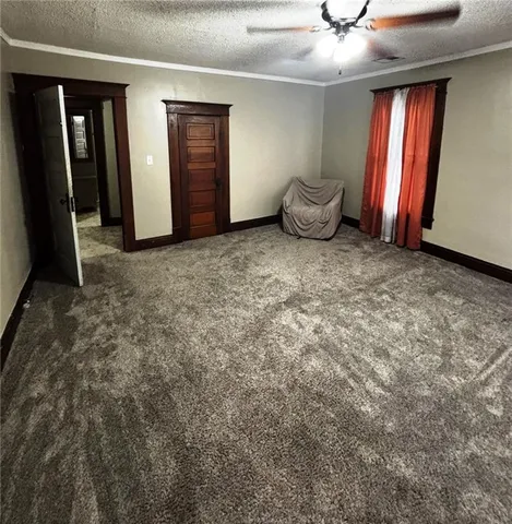 $209,900 | 1130 South Santa Fe Avenue, Chanute, KS 66720