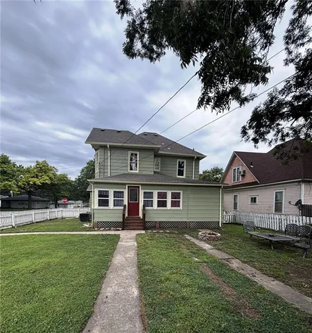 $209,900 | 1130 South Santa Fe Avenue, Chanute, KS 66720