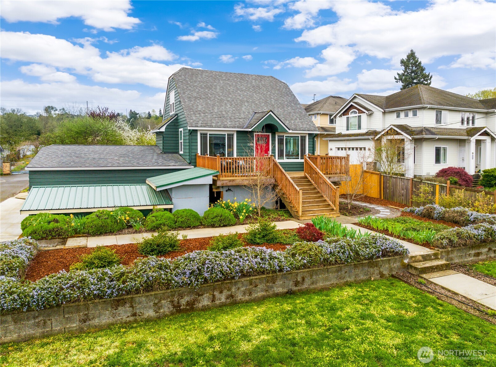2208 Smithers Avenue South Renton, WA 98055 - Photo 1 of 40 Gallery Image 1