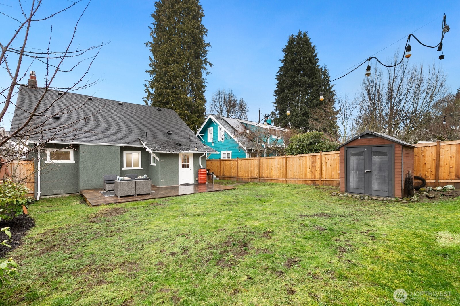4207 Southwest Manning Street Seattle, WA 98116 - Photo 23 of 28