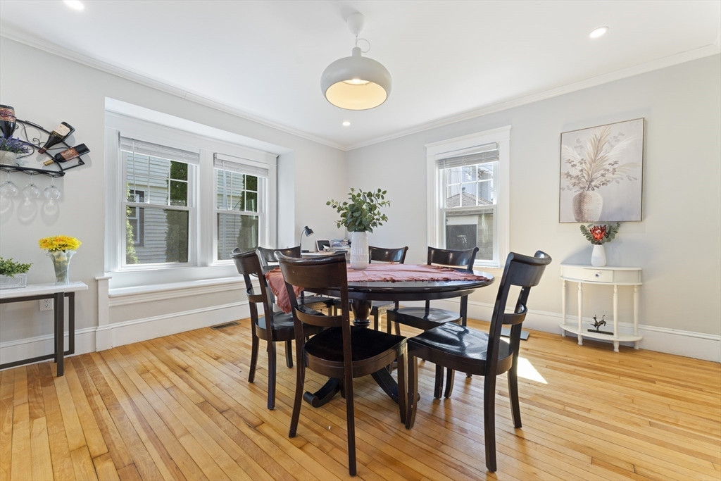 22 Frank Street Worcester, MA 01604 - Photo 15 of 37