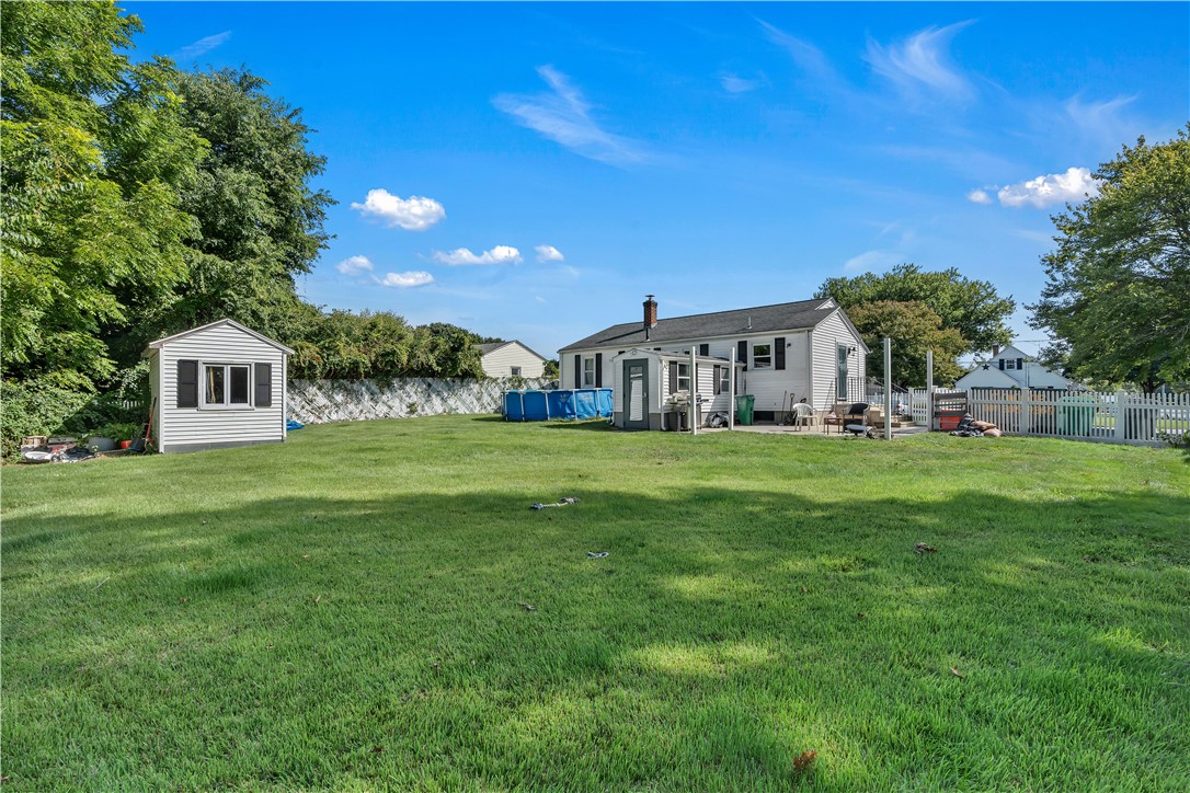 321 Hoxsie Avenue Warwick, RI 02889 - Photo 16 of 17