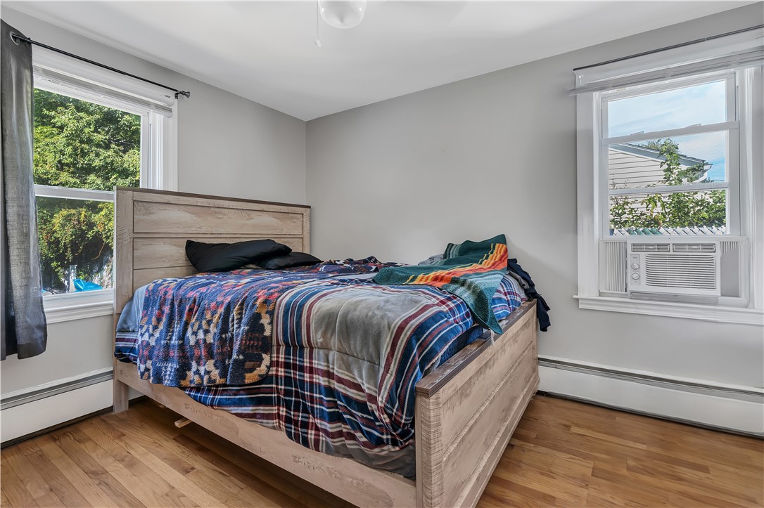 321 Hoxsie Avenue Warwick, RI 02889 - Photo 9 of 17