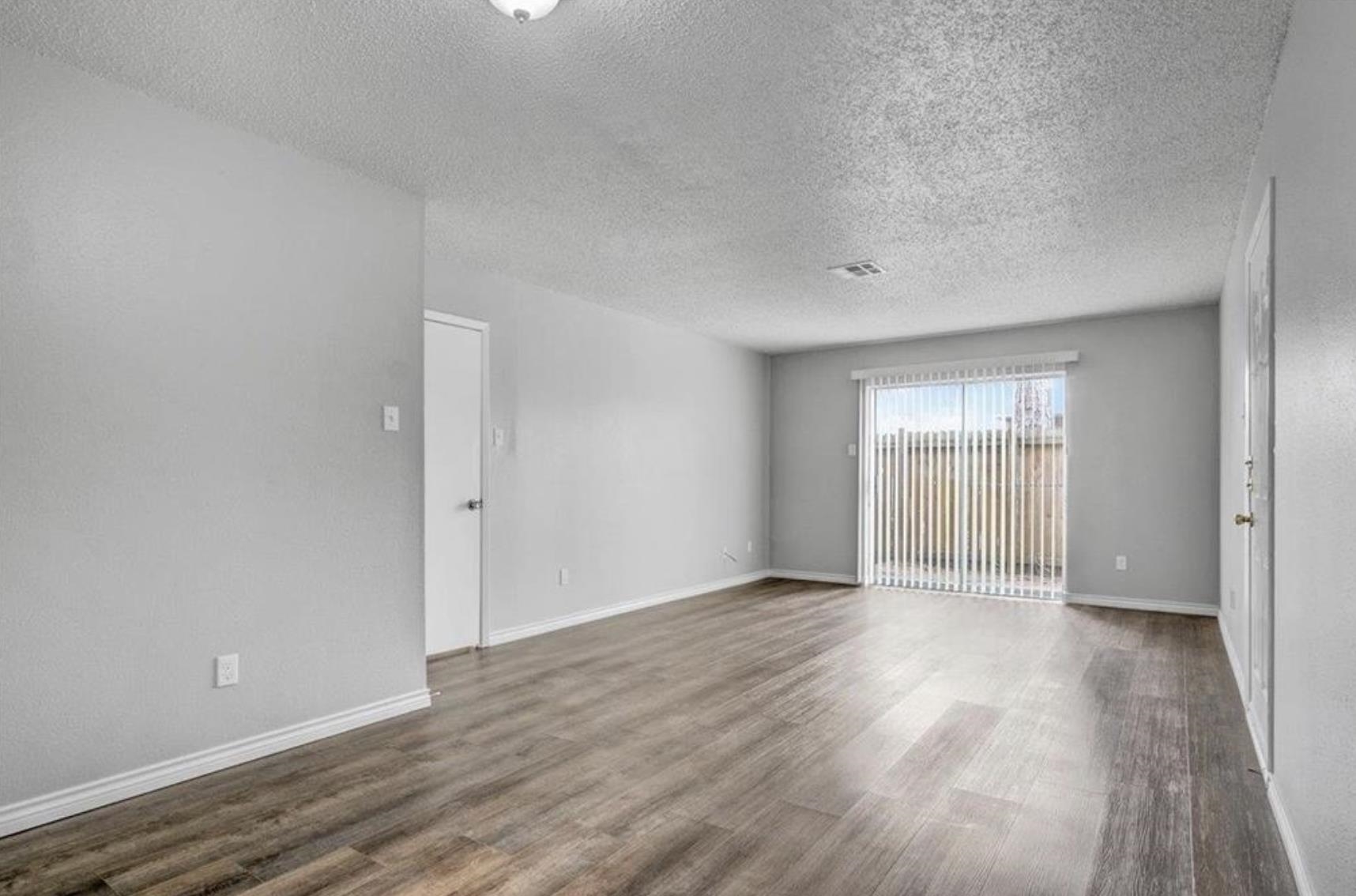 4115 Crow Road Beaumont, TX 77706 - Photo 5 of 8
