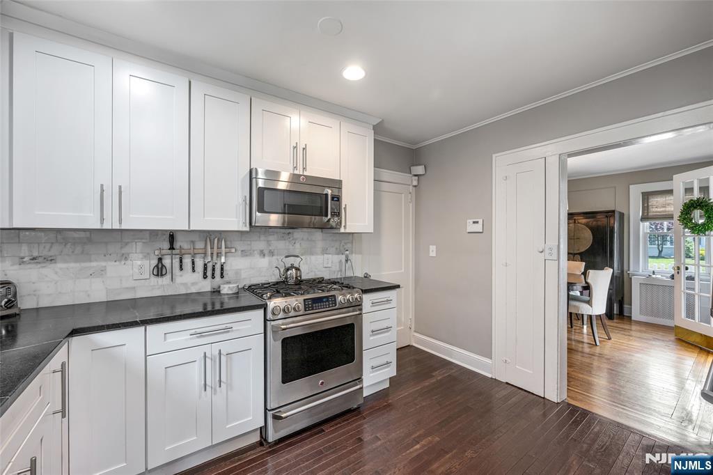 644 Linwood Avenue Ridgewood, NJ 07450 - Photo 17 of 42