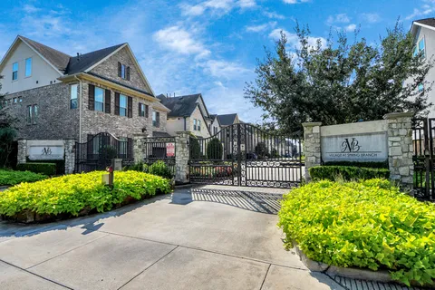 $515,000 | 8306 Hillendahl Boulevard, Houston, TX 77055