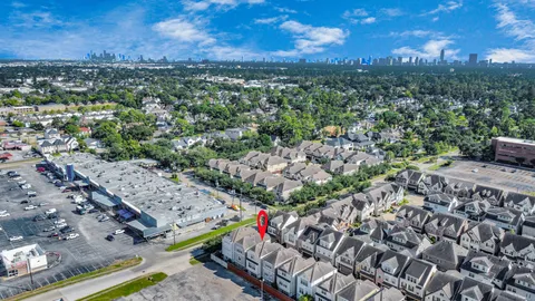 $515,000 | 8306 Hillendahl Boulevard, Houston, TX 77055