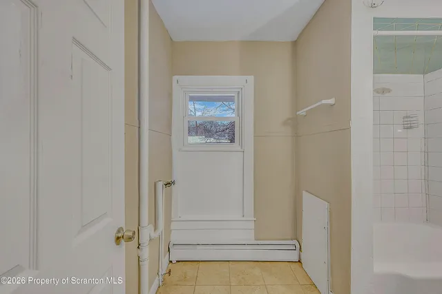 $1,300 | 2513 North Main Avenue, Unit 2, Scranton, PA 18508