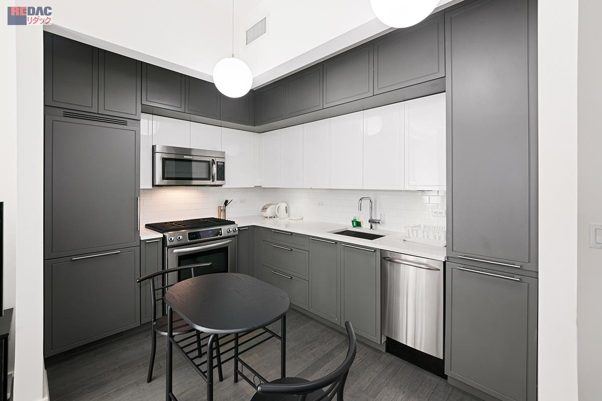 416 West 52nd Street, Unit 424 Manhattan, NY 10019 - Photo 2 of 9