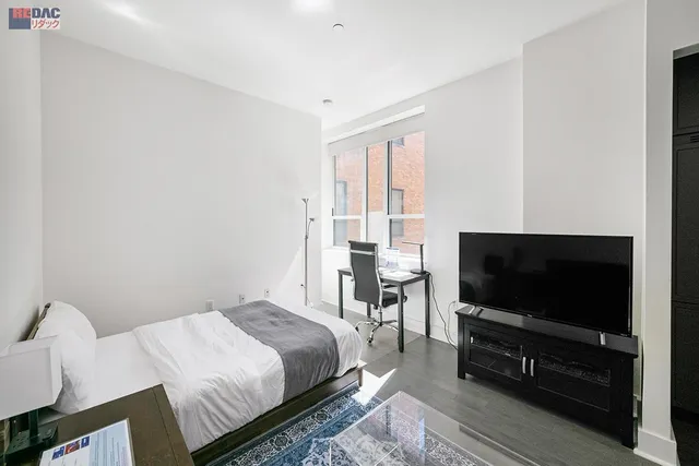 $680,000 | 416 West 52nd Street, Unit 424 | Hell's Kitchen