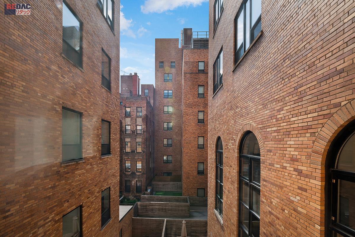 416 West 52nd Street, Unit 424 Manhattan, NY 10019 - Photo 8 of 9