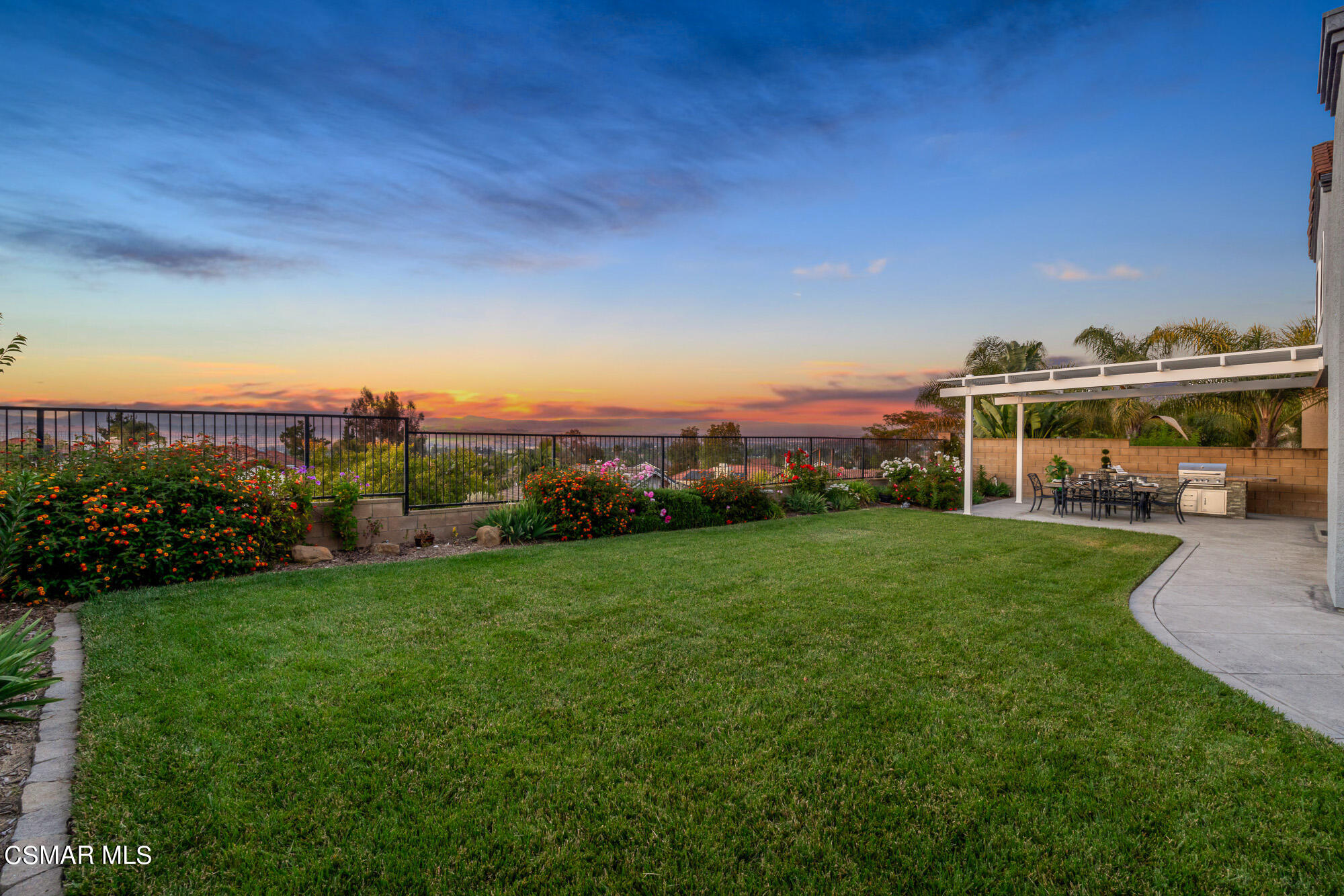 11553 Chestnut Ridge Street Moorpark, CA 93021 - Photo 46 of 68 11553 Chestnut Ridge St-50