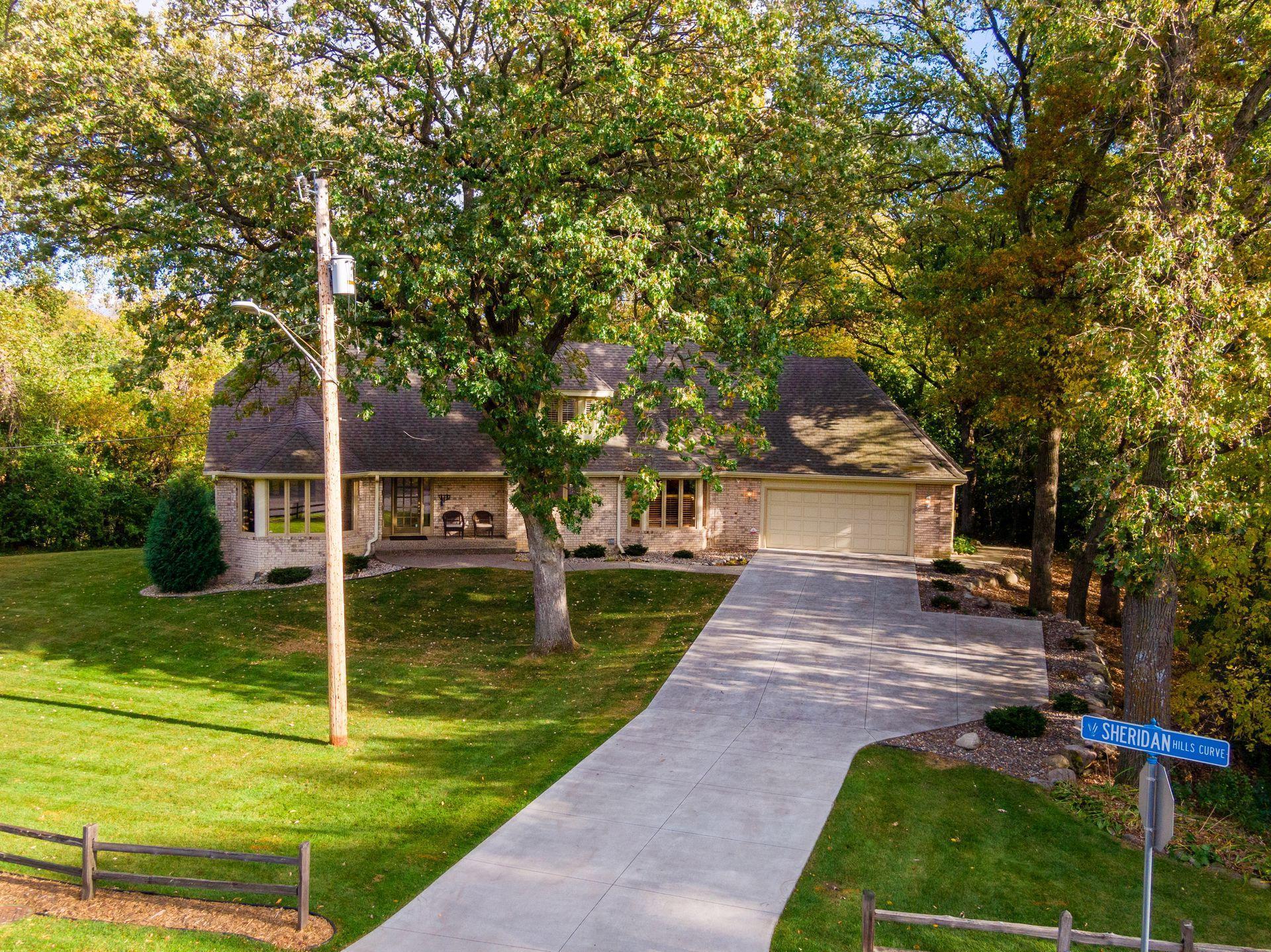 2322 Sheridan Hills Road Minnetonka, MN 55391 - Photo 2 of 58 Gallery Image 2