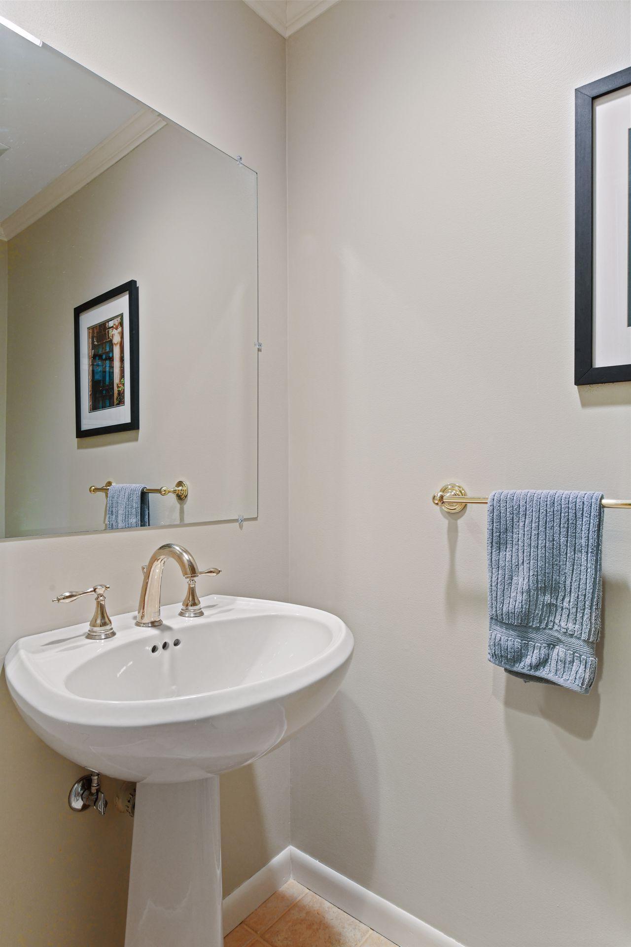 2322 Sheridan Hills Road Minnetonka, MN 55391 - Photo 27 of 58 Gallery Image 27