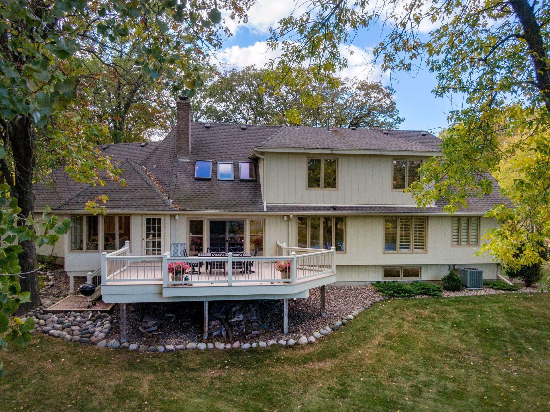 2322 Sheridan Hills Road Minnetonka, MN 55391 - Photo 4 of 58 Gallery Image 4