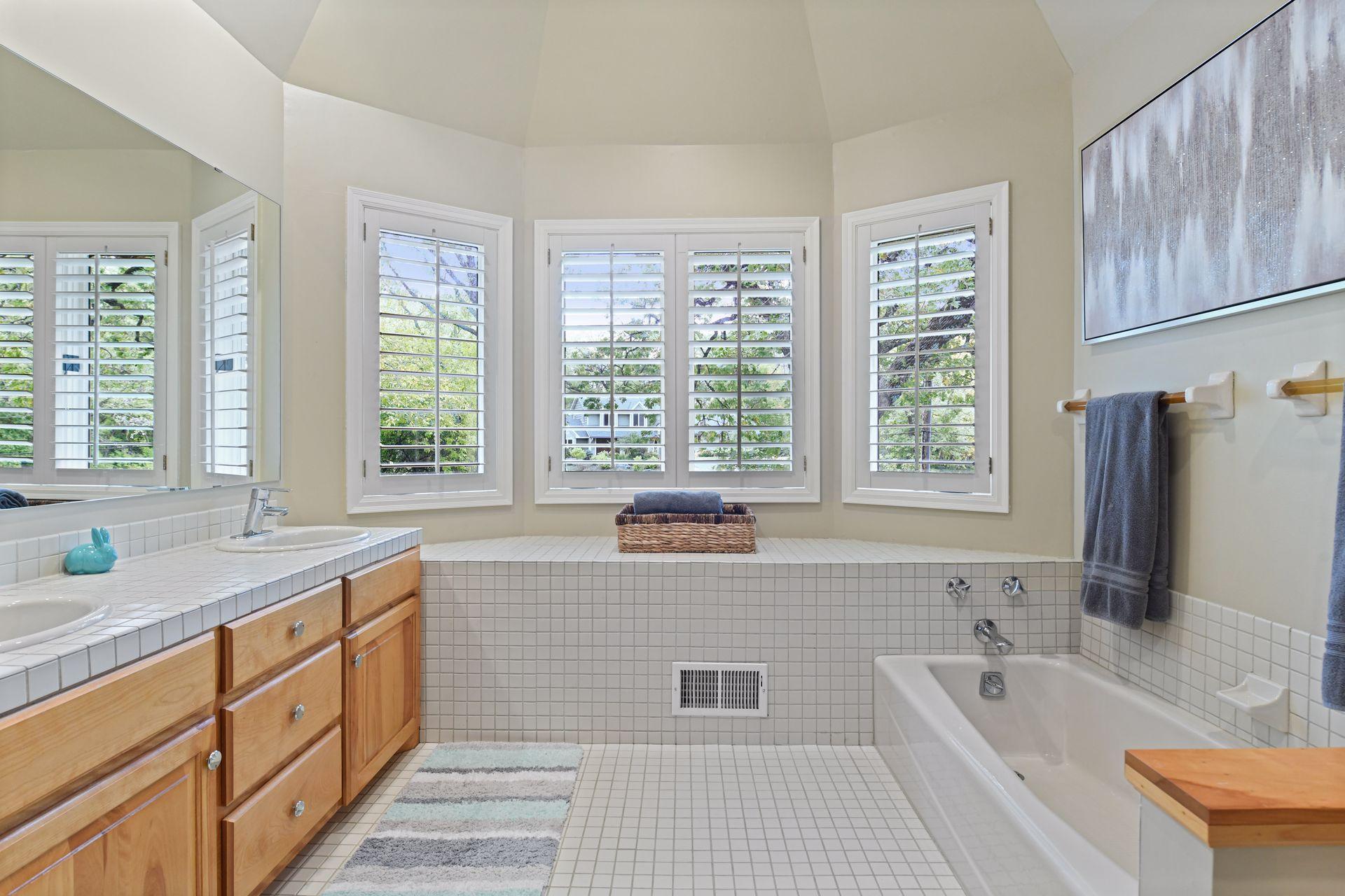 2322 Sheridan Hills Road Minnetonka, MN 55391 - Photo 41 of 58 Gallery Image 41