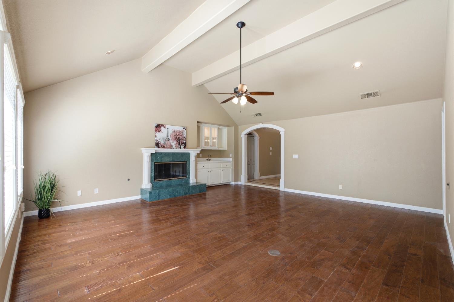 6542 North Rafael Avenue Fresno, CA 93711 - Photo 12 of 66
