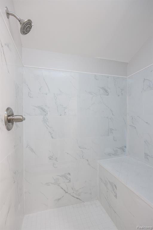 1337 Torrey Road Grosse Pointe Woods, MI 48236 - Photo 22 of 31