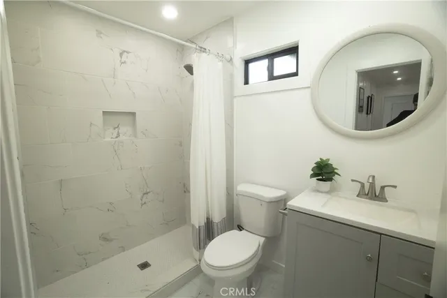 $925,000 | 16919 Ardmore Avenue, Bellflower, CA 90706