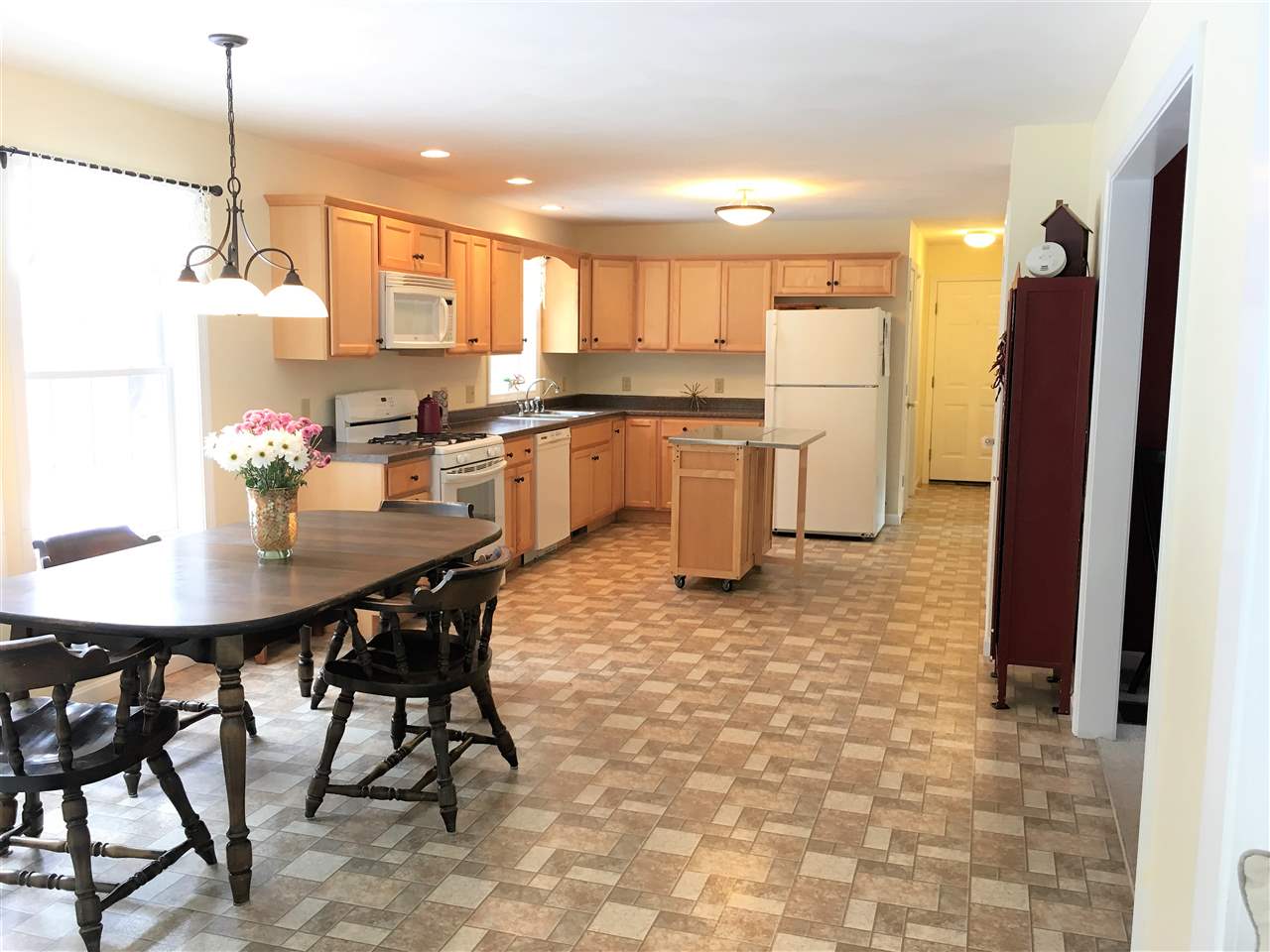 39 Valhalla Farm Road Hillsborough, NH 03244 - Photo 11 of 29