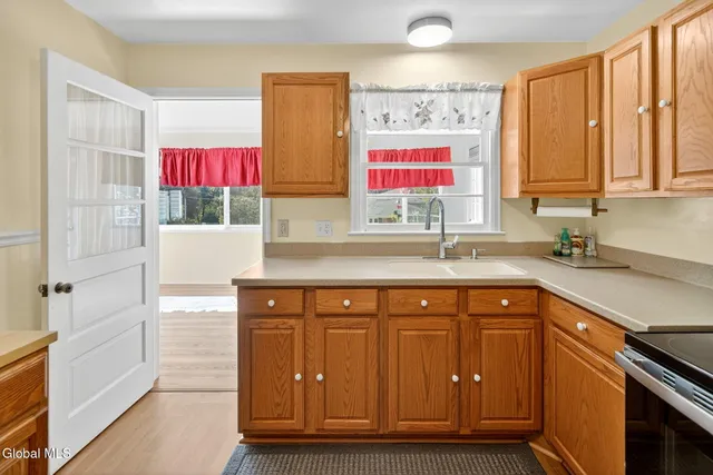 $279,800 | 20 Prout Avenue, Brunswick, NY 12180