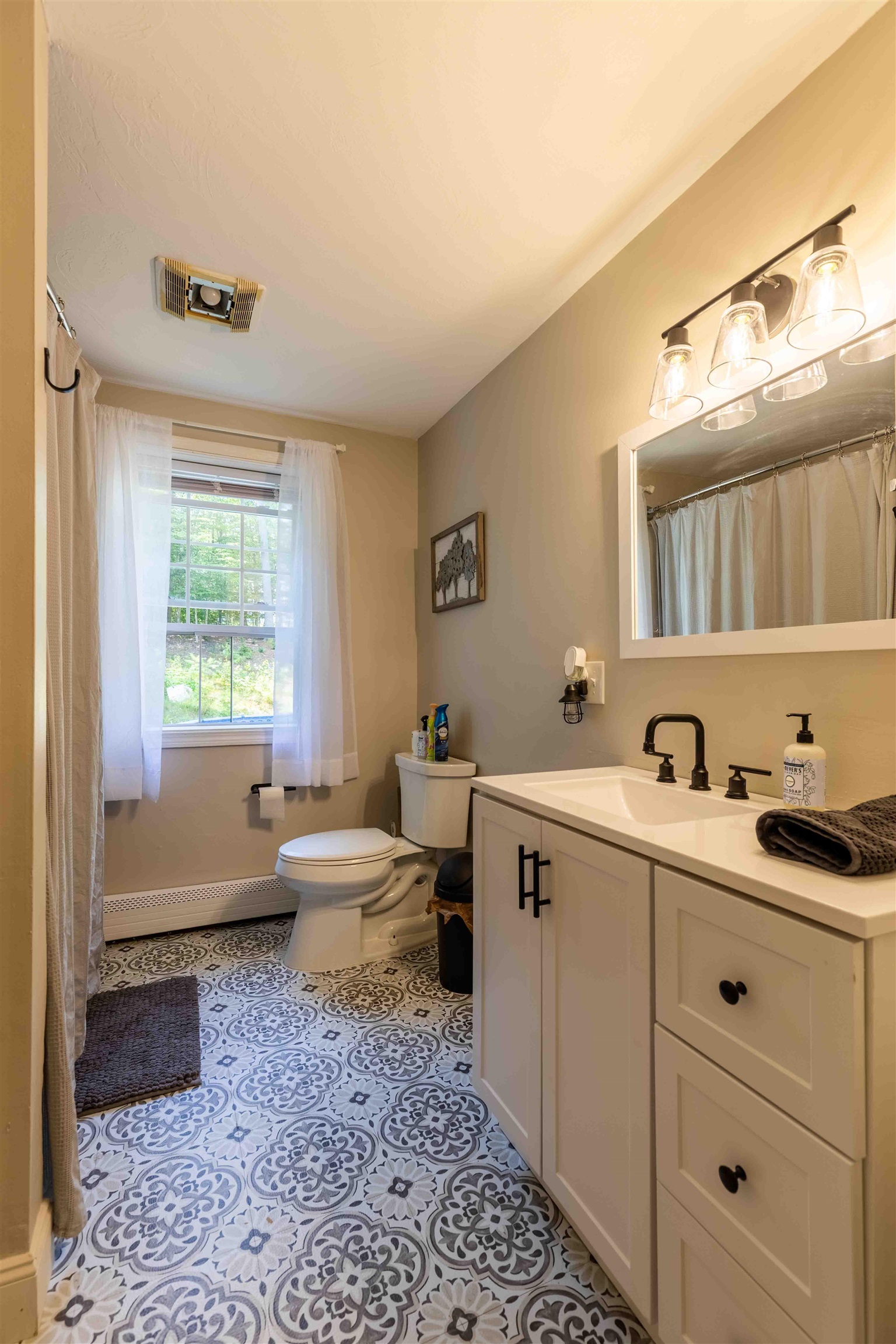 21 Woodcrest Drive Ossipee, NH 03864 - Photo 18 of 31