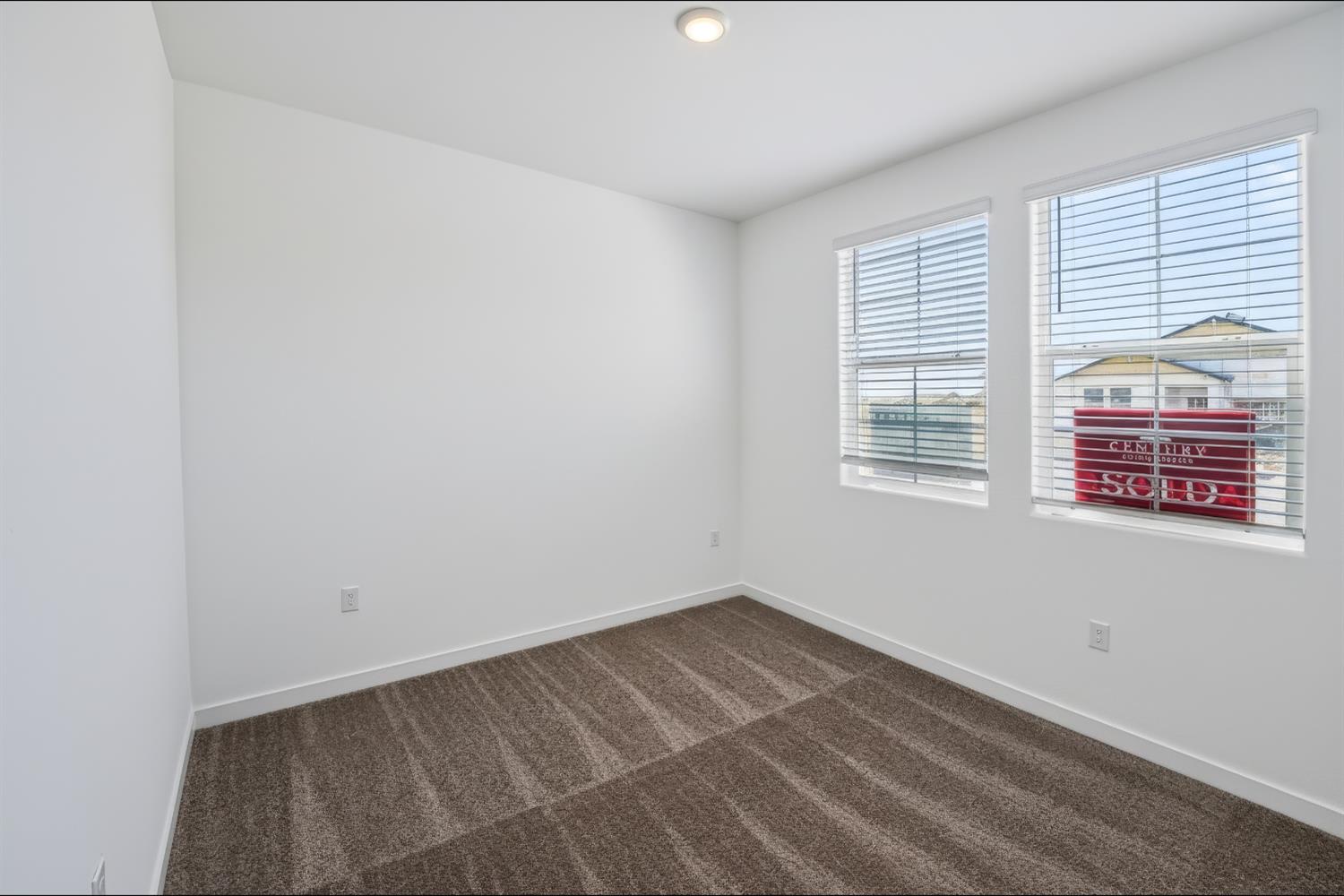 604 Riley Avenue, Unit 191 Chowchilla, CA 93610 - Photo 3 of 27 Gallery Image 3