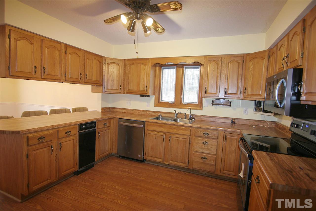 6100 Cliff Edge Trail Raleigh, NC 27613 - Photo 14 of 25