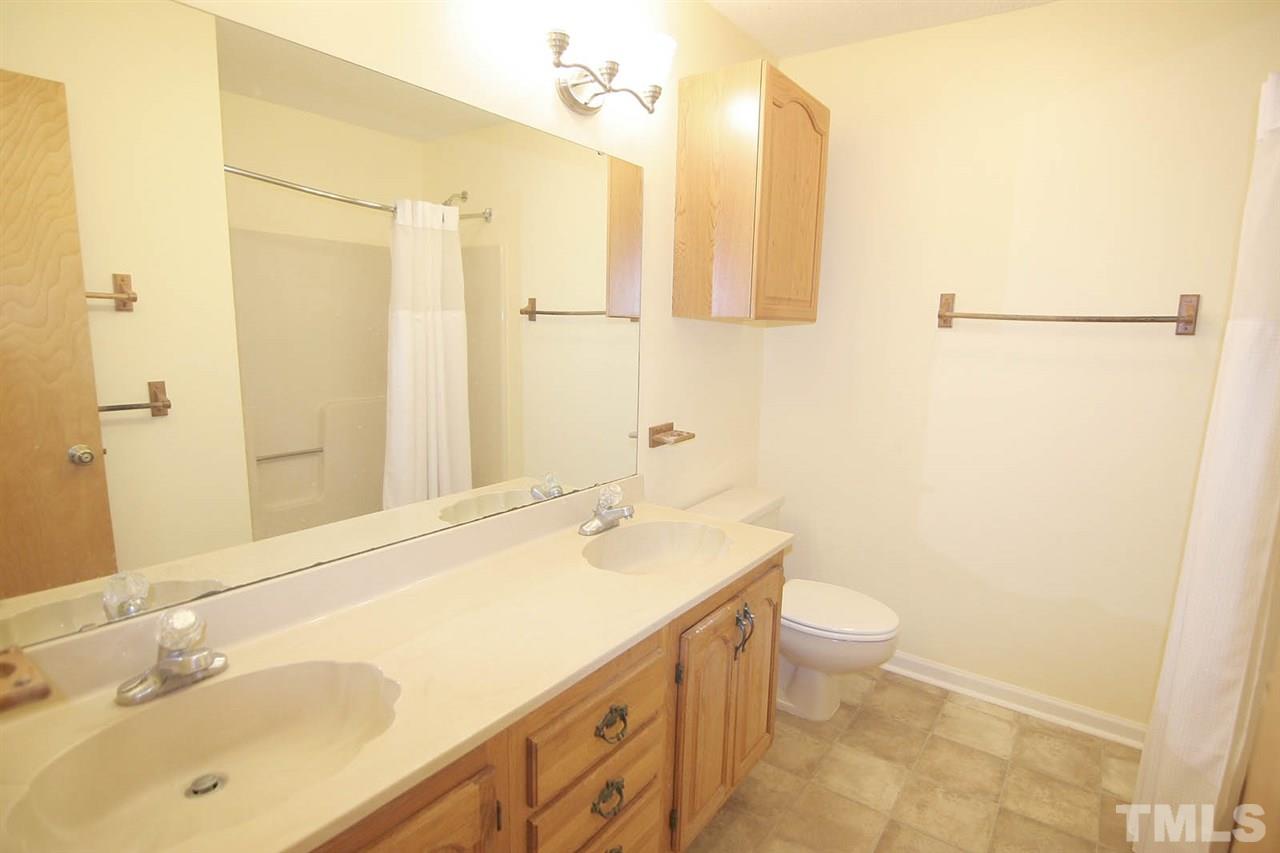 6100 Cliff Edge Trail Raleigh, NC 27613 - Photo 20 of 25