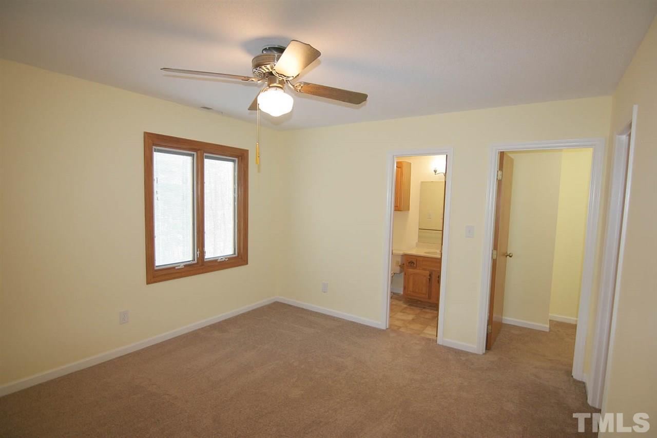 6100 Cliff Edge Trail Raleigh, NC 27613 - Photo 22 of 25