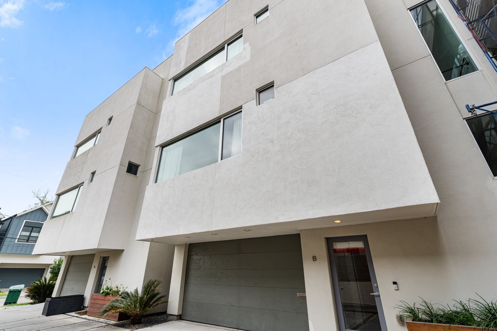 1728 Michigan Street, Unit B Houston, TX 77006 - Photo 1 of 24 Welcome to 1728 Michigan St Unit B!