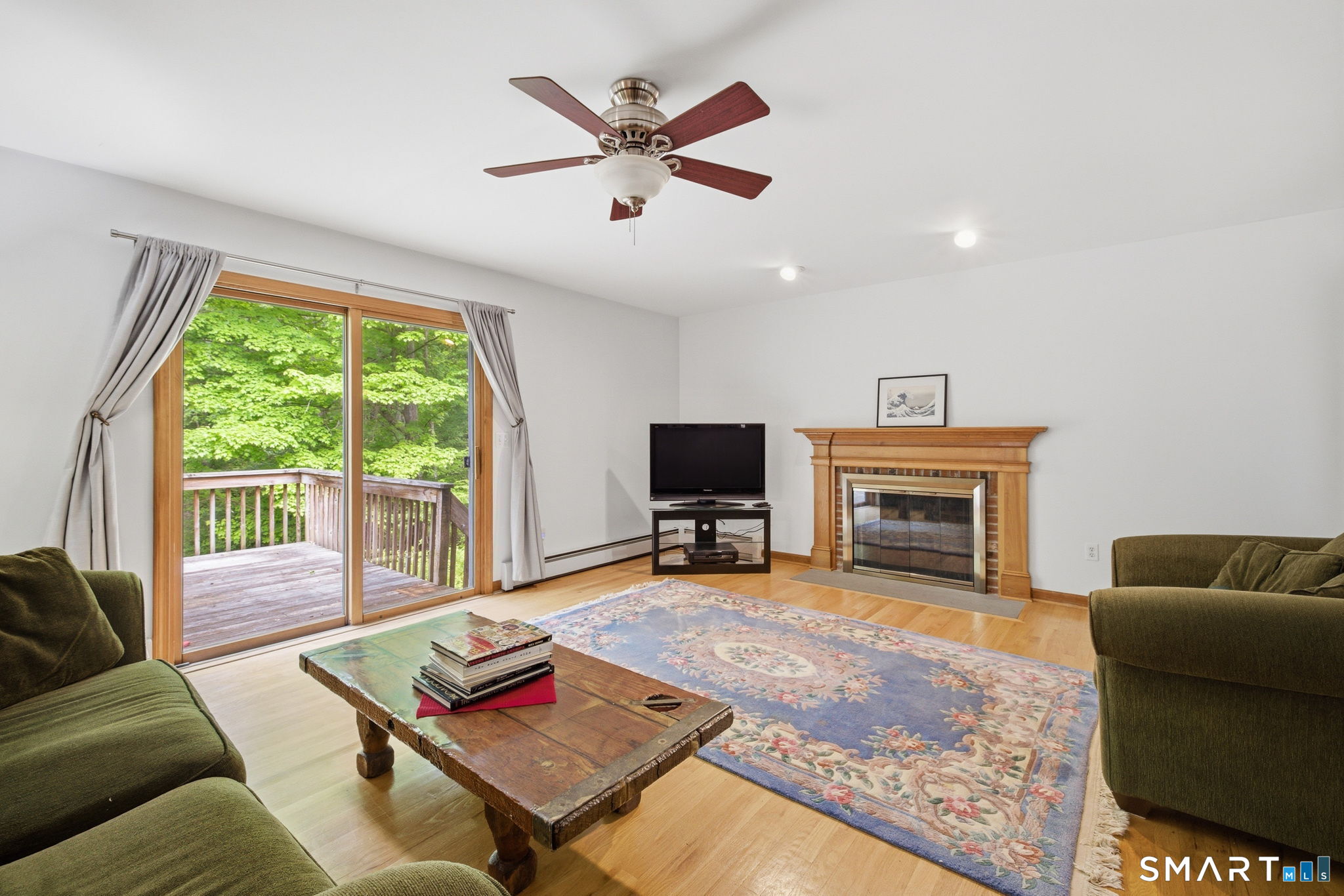 131 Hanover Road Newtown, CT 06470 - Photo 12 of 34