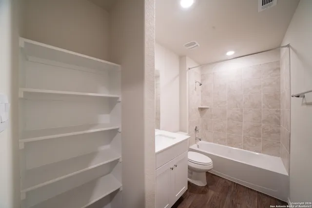 $2,700 | 13944 San Saba Falls, San Antonio, TX 78253