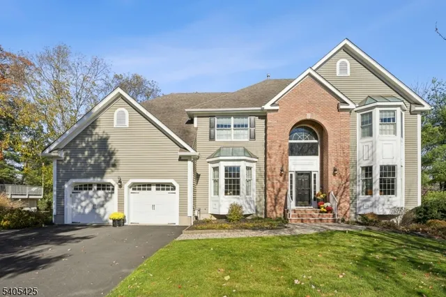 $1,699,000 | 12 Beacon Crest Drive, Bernards, NJ 07920
