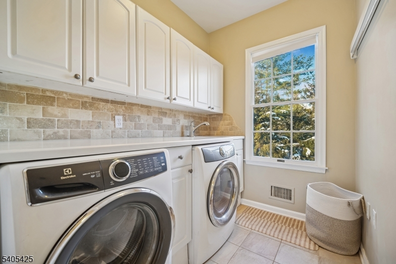 12 Beacon Crest Drive Bernards, NJ 07920 - Photo 17 of 45