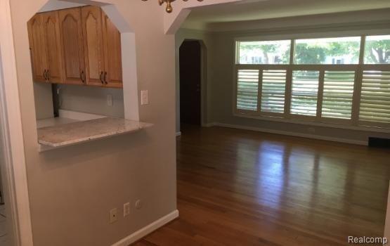 1823 Bradford Road Birmingham, MI 48009 - Photo 16 of 33