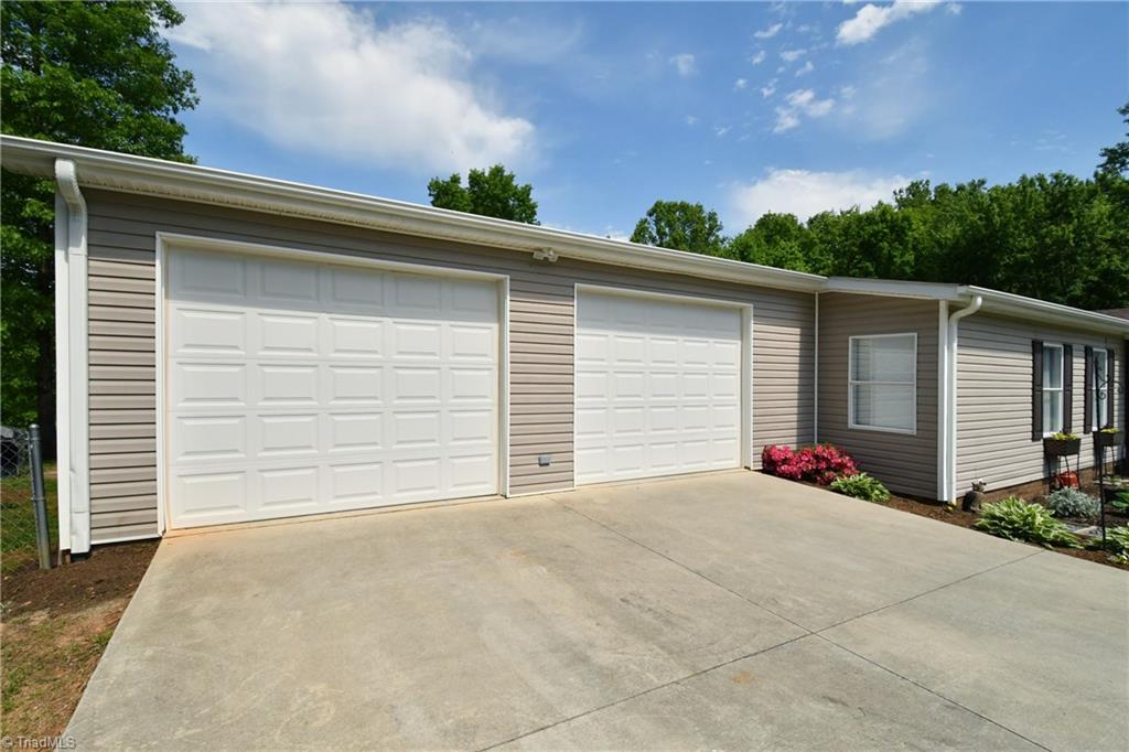 132 Robys Road King, NC 27021 - Photo 22 of 27