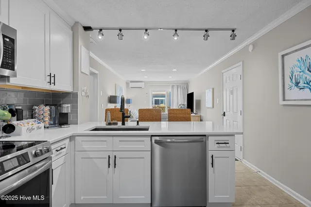 $244,900 | 2196 New River Inlet Road, Unit 261, North Topsail Beach, NC 28460