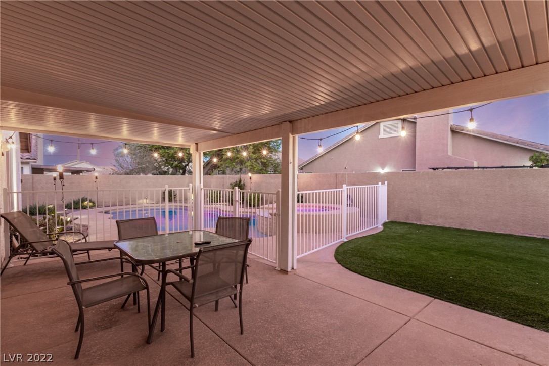 4319 Blushed Meadows Road North Las Vegas, NV 89031 - Photo 11 of 29