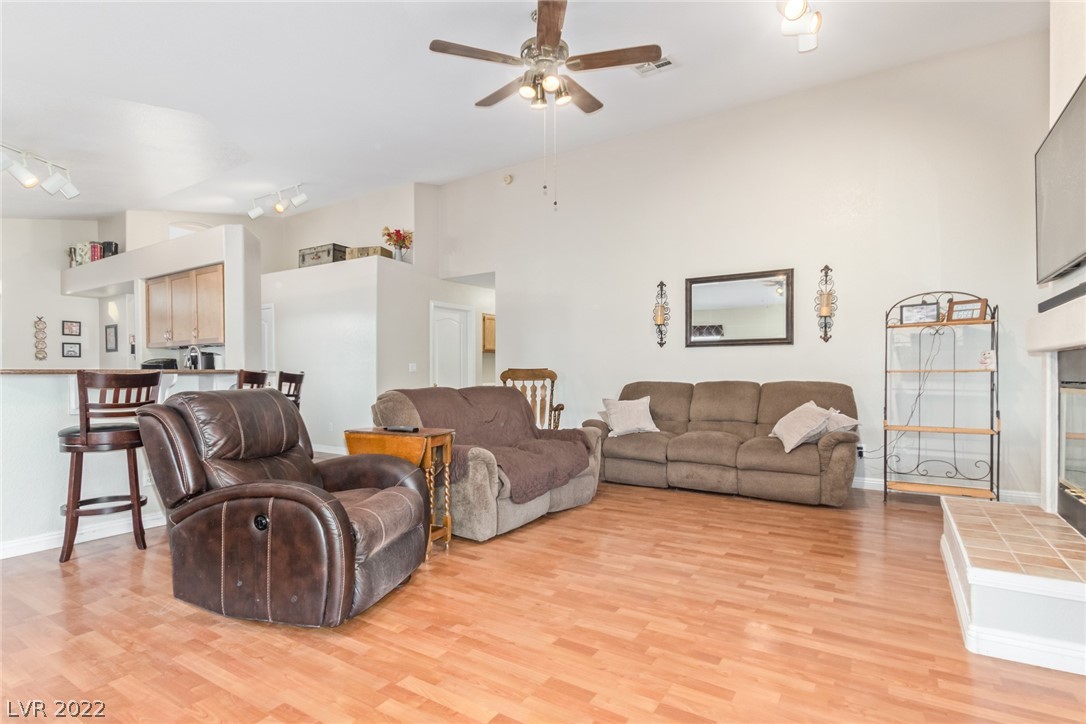 4319 Blushed Meadows Road North Las Vegas, NV 89031 - Photo 14 of 29