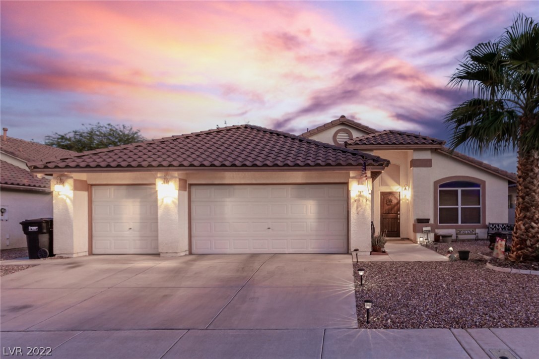 4319 Blushed Meadows Road North Las Vegas, NV 89031 - Photo 2 of 29