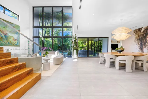 $5,395,000 | 7900 Southwest 54th Avenue, Miami, FL 33143