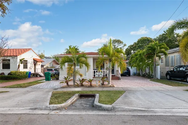 $3,650 | 1620 Southwest 19th Street, Unit 1620, Miami, FL 33145