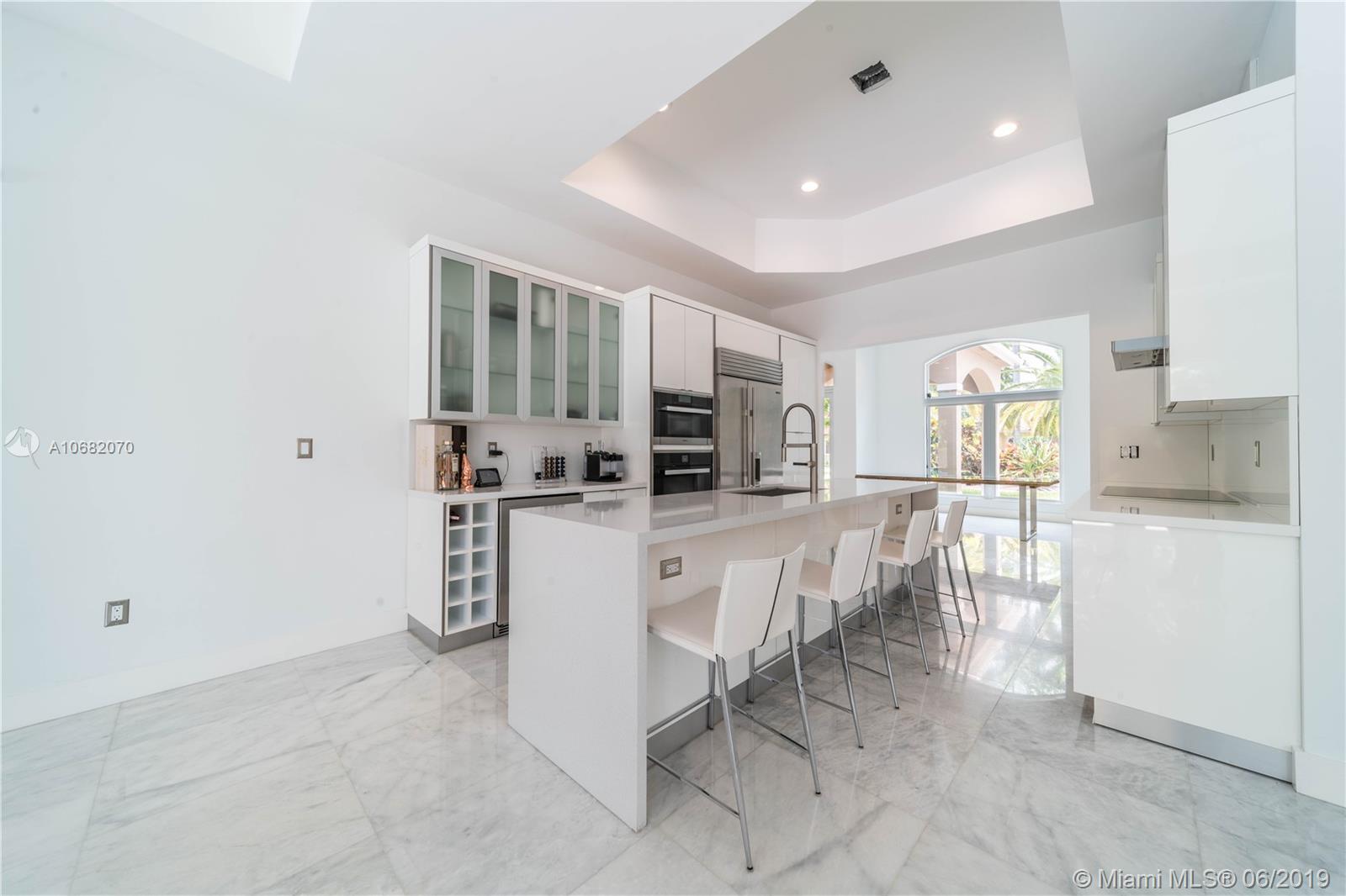 2611 Southwest 112th Court Miami, FL 33165 - Photo 8 of 41