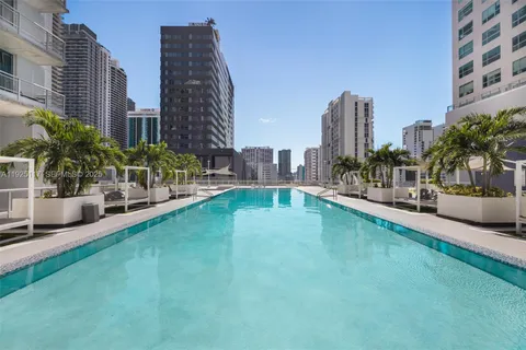 $2,650 | 690 Southwest 1st Court, Unit 1830, Miami, FL 33130